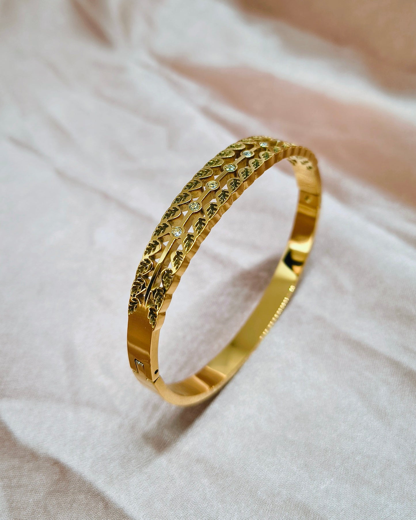 Golden leafline kada braclet