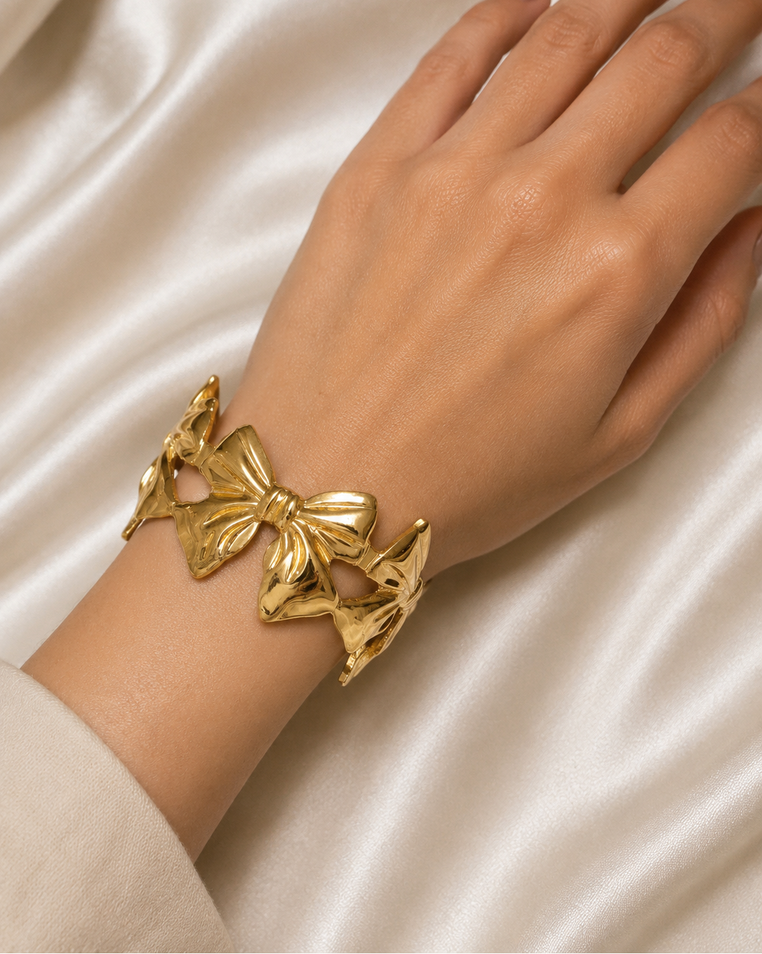 Ribbon bow knot cuff bracelet
