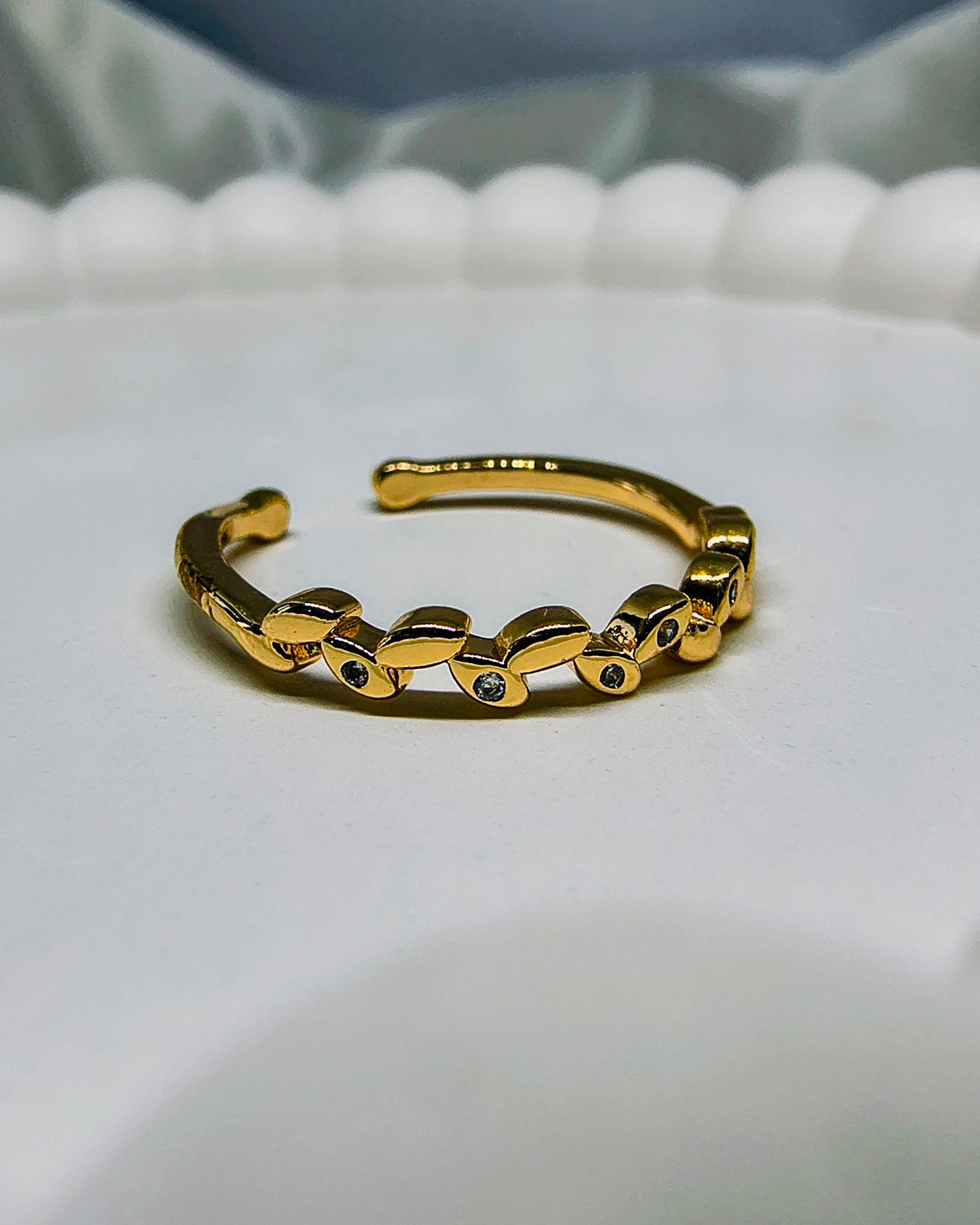 Midnight leaf adjustable ring