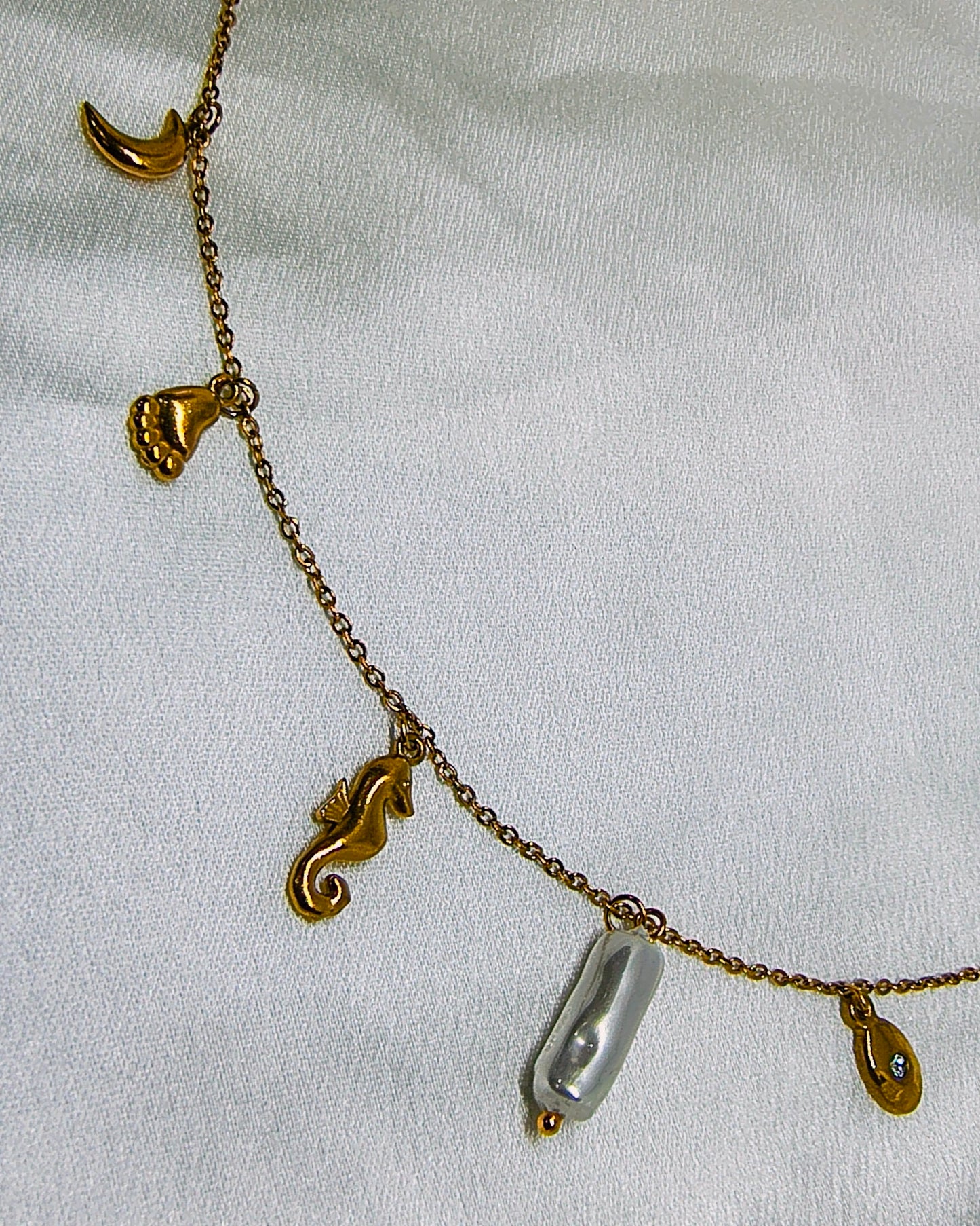 Seahorse peral charm bracelet