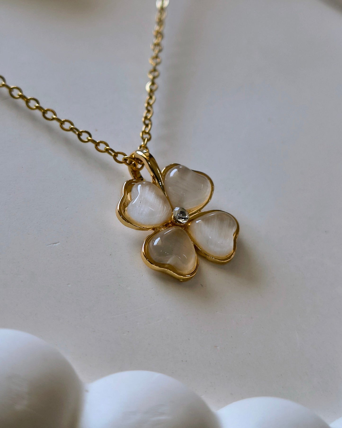 Minimal four leaf clover necklace