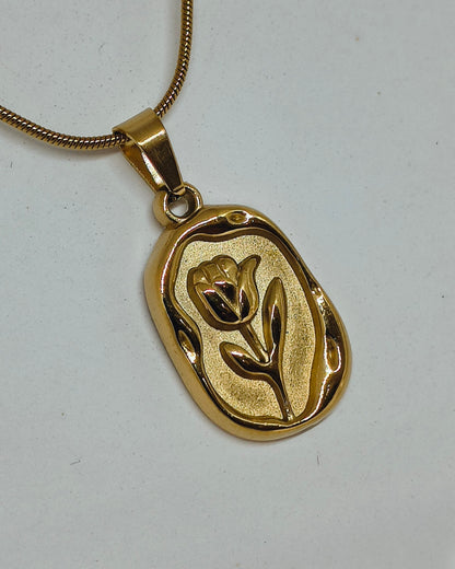 Eternal Bloom pendant Necklace