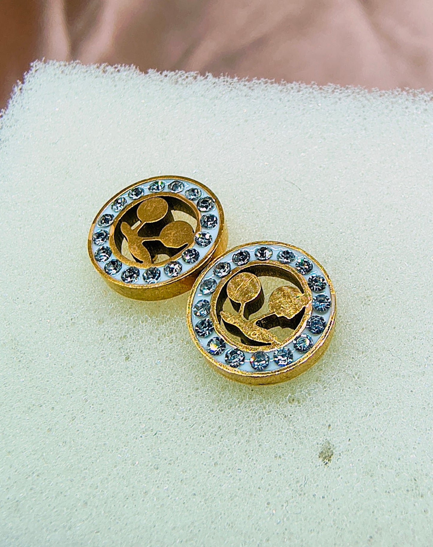 Crystal bloom circle mini stud earrings