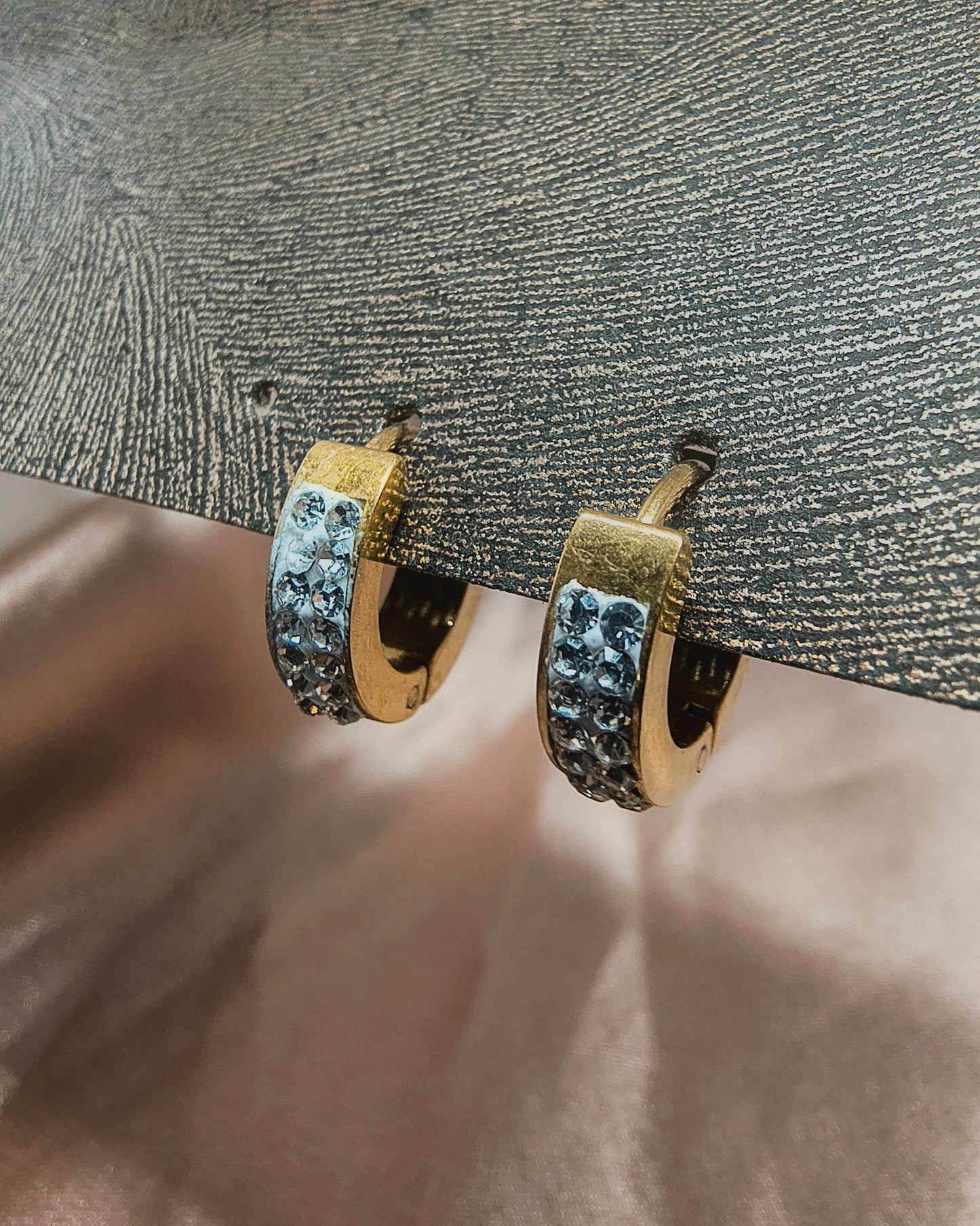 Minimal glam huggie hoop earrings