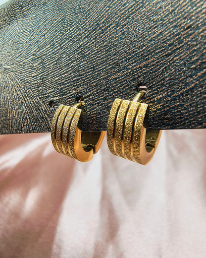 Golden ridge mini huggie hoop earrings