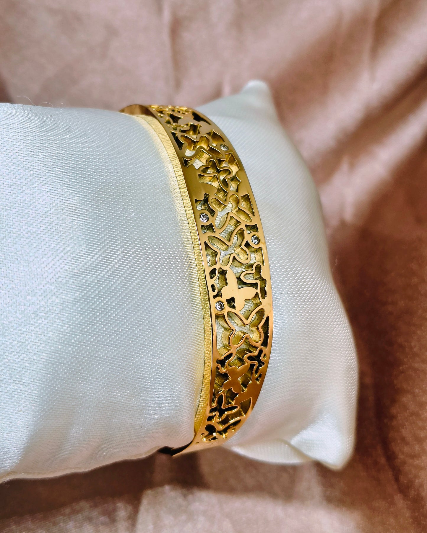 Butterfly filigree kada bracelet