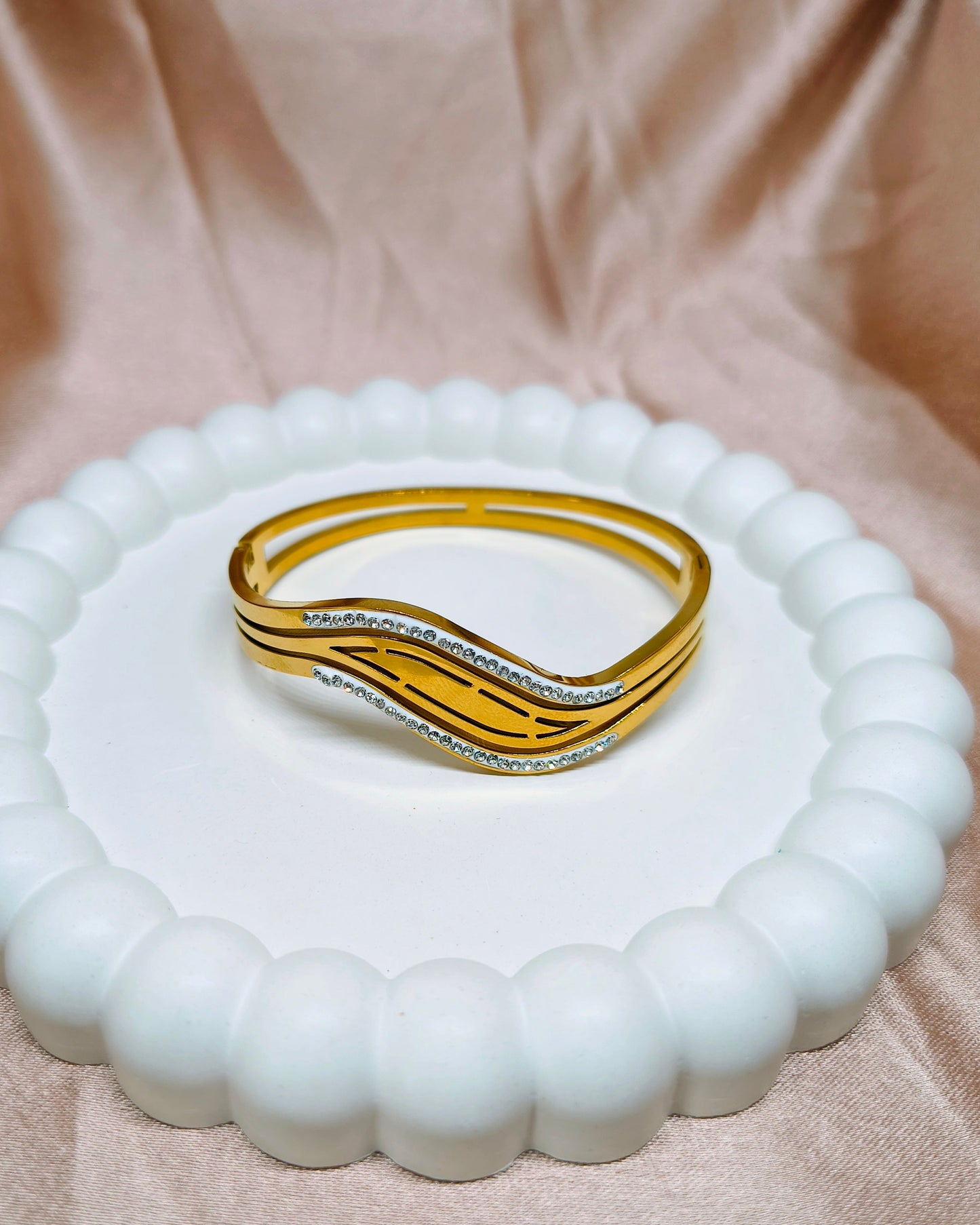 Satin wave crystal kada bracelet