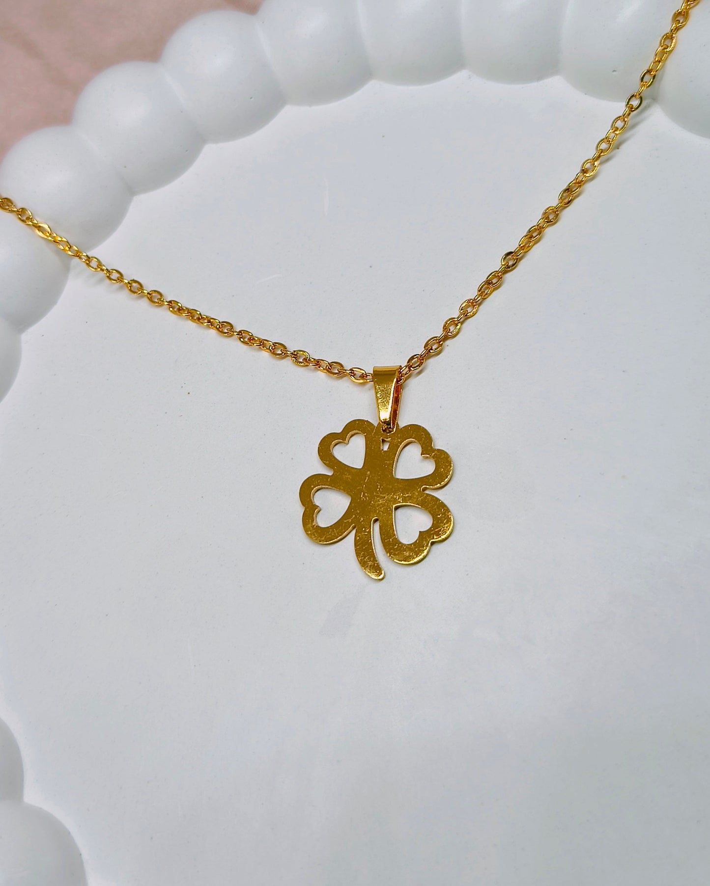 Four leaf clover pendant and stud set