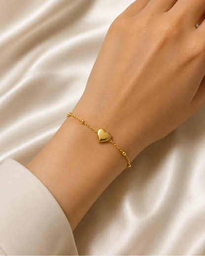 Minimal Heart Charm chain Bracelet