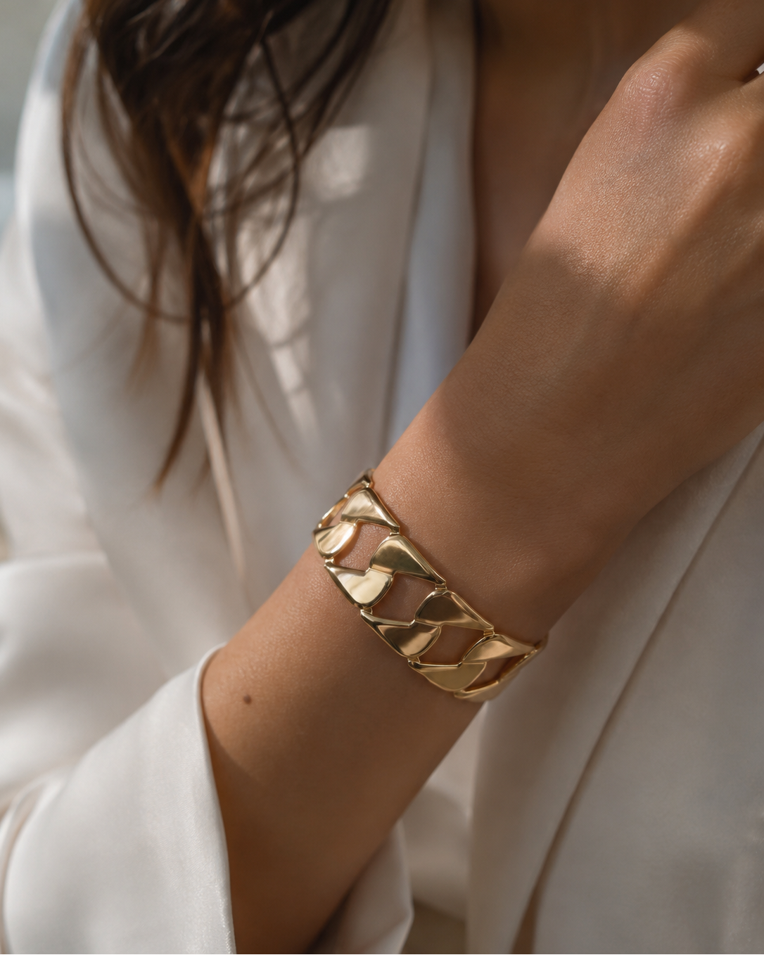 Abstract link cuff bracelet