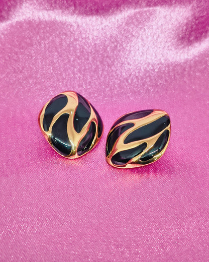 Eclipse swirl stud earrings