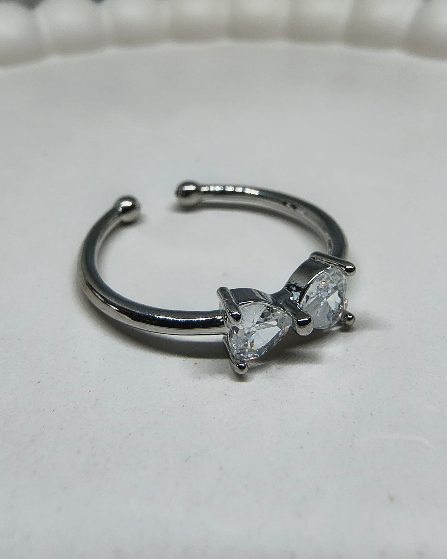 Ribbon bow tie adjustable ring (silver color)