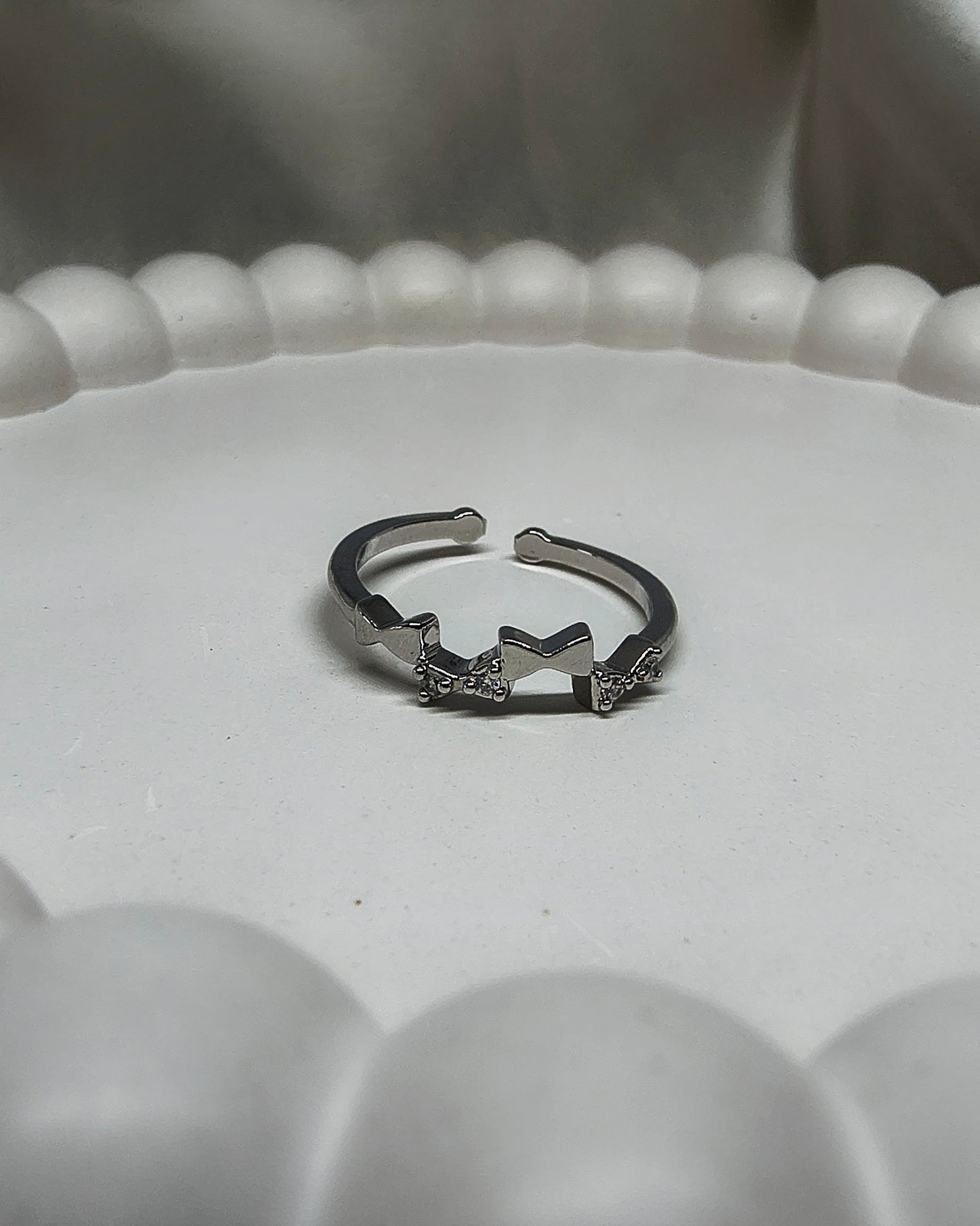 Bow bliss adjustable ring (silver color)
