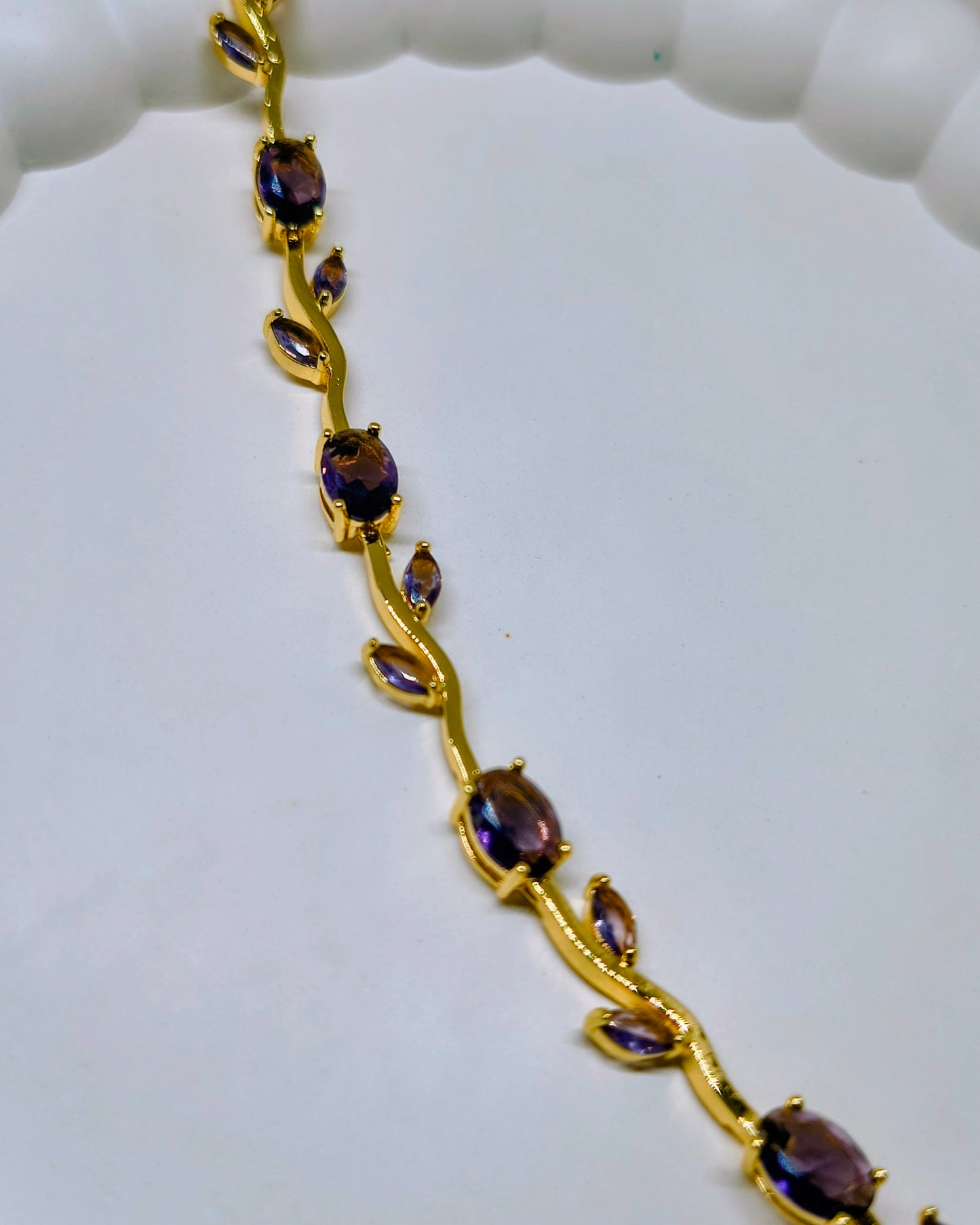 Violet bloom tulip bracelet