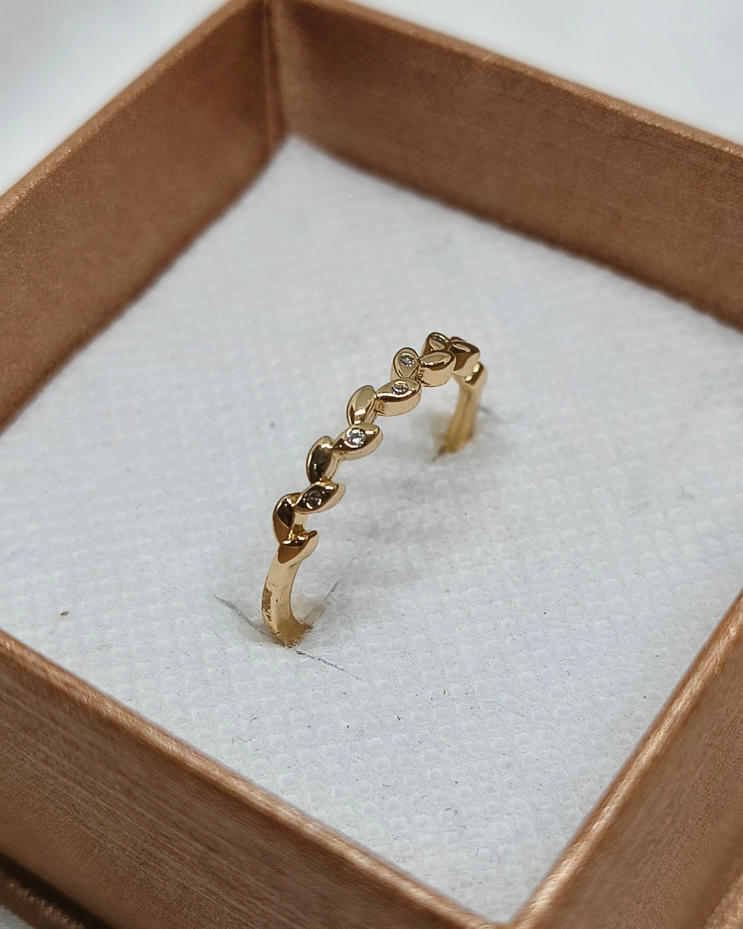 Midnight leaf adjustable ring