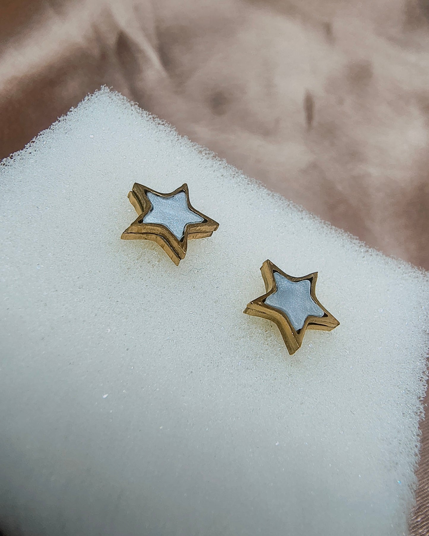 Ivory star crystal mini stud earrings