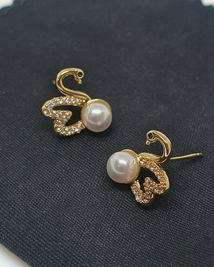 Pearl swan stud earrings