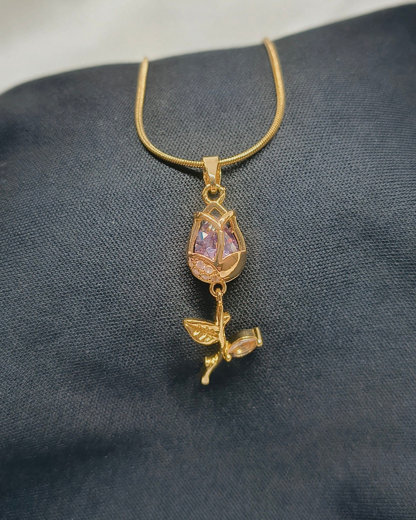 Lavender bloom pendant necklace