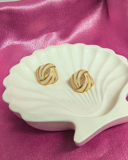 Pearl swirl stud earrings