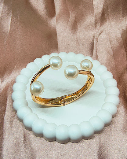 Pearl orbit open kada bracelet