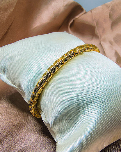 Royal rope textured kada bracelet
