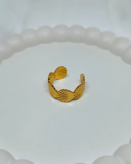 Coastal seashell adjustable ring