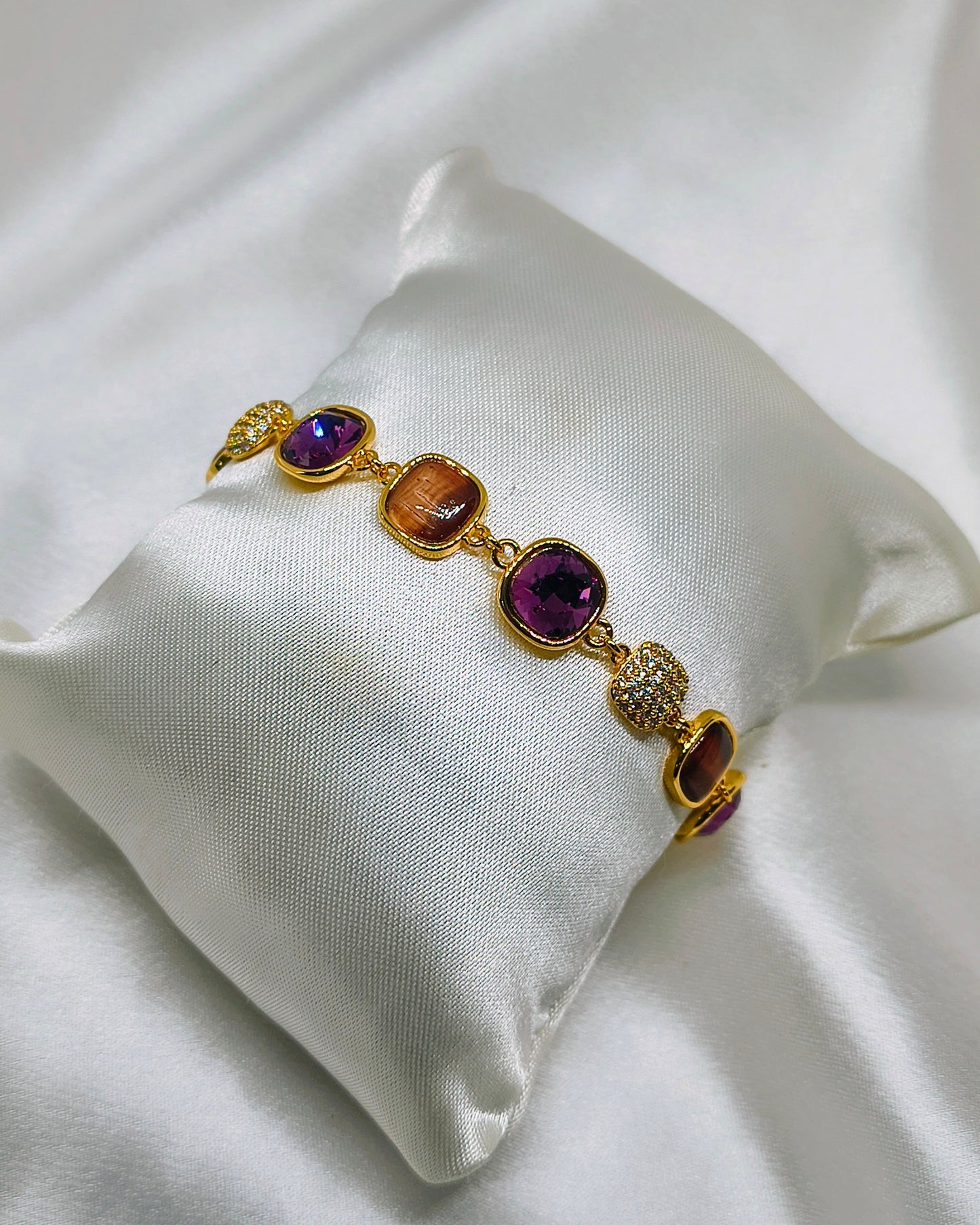 Regal mosaic chain bracelet