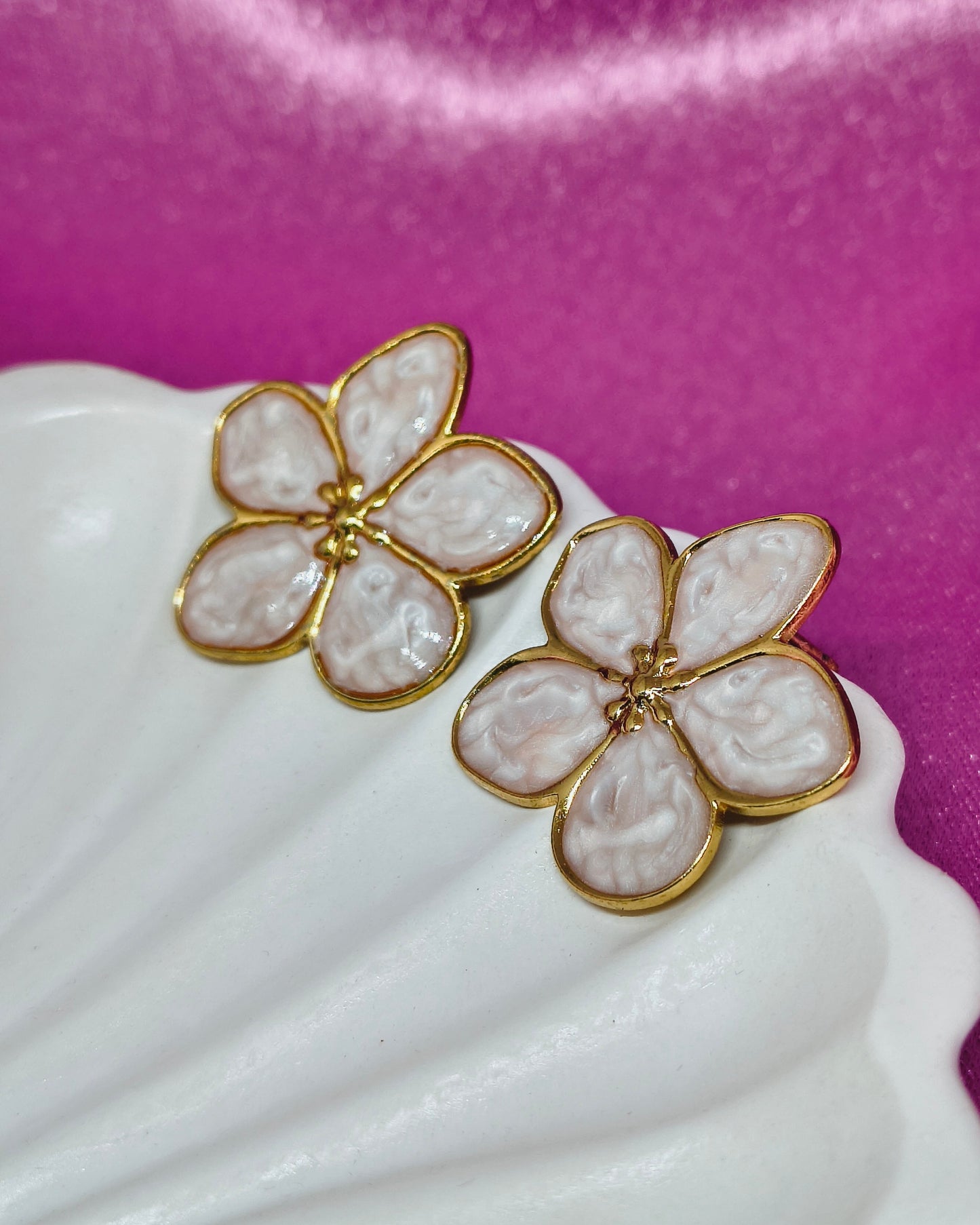 Ivory blush bloom stud earrings