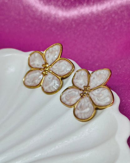 Ivory blush bloom stud earrings