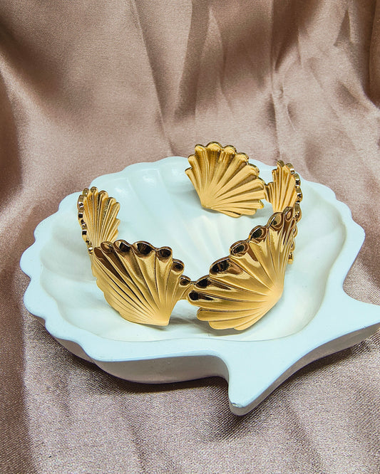 Aurelia seashell cuff bracelet