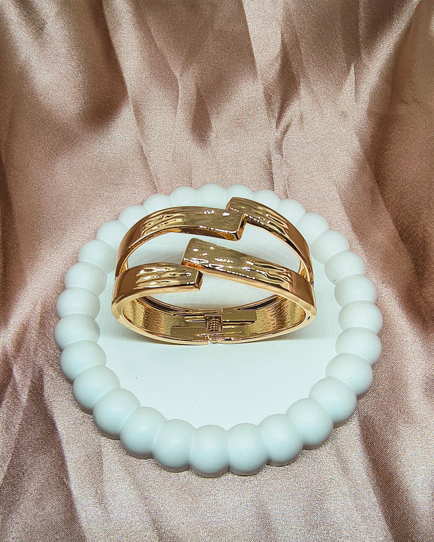 Twisted tide statement kada bracelet