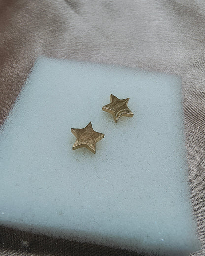Lucky star mini stud earrings