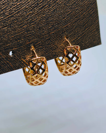 Honeycomb Huggie hoop earrings